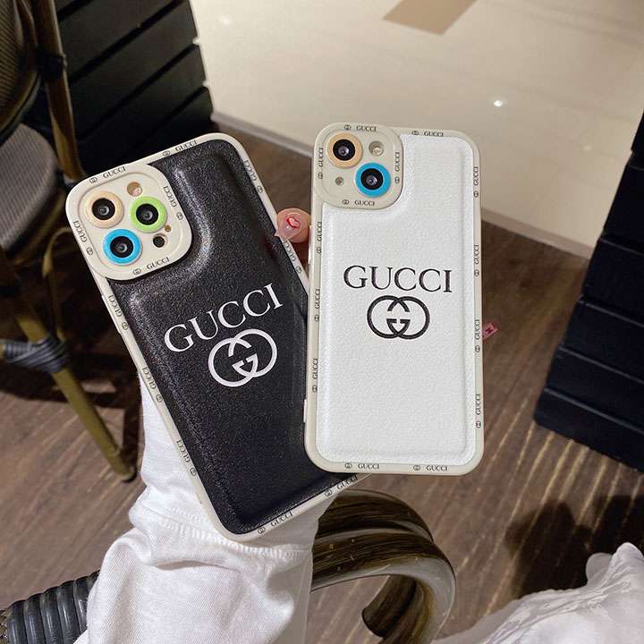 アイフォン xs白黒カバーグッチ