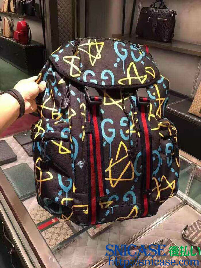 グッチ アイホン７プラスケース 新品