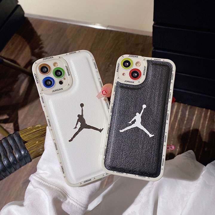 流行り カバー iphone13 エアジョーダン