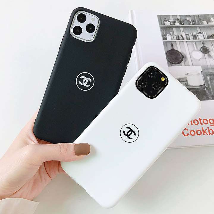 アイフォーン12promax定番柄カバーchanel