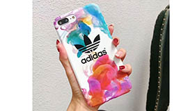 アディダス iPhoneXS ケース オリジナル