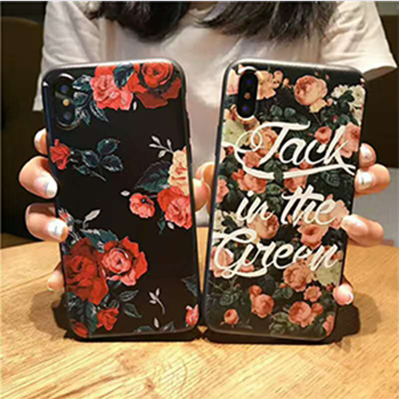 芸能人愛用 iphone8ケース フラワー付き