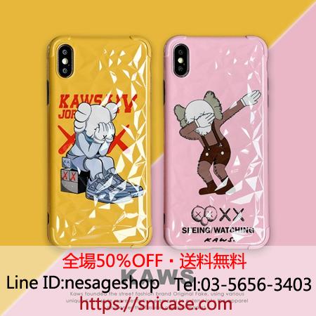 KAWS アイフォンXS マックスケース 可愛い