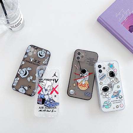 4色カウズiphone12カバー
