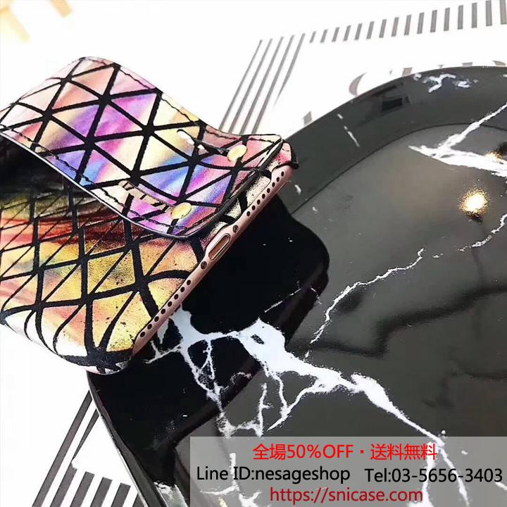 イッセイミヤケ iphone12miniケース 芸能人愛用