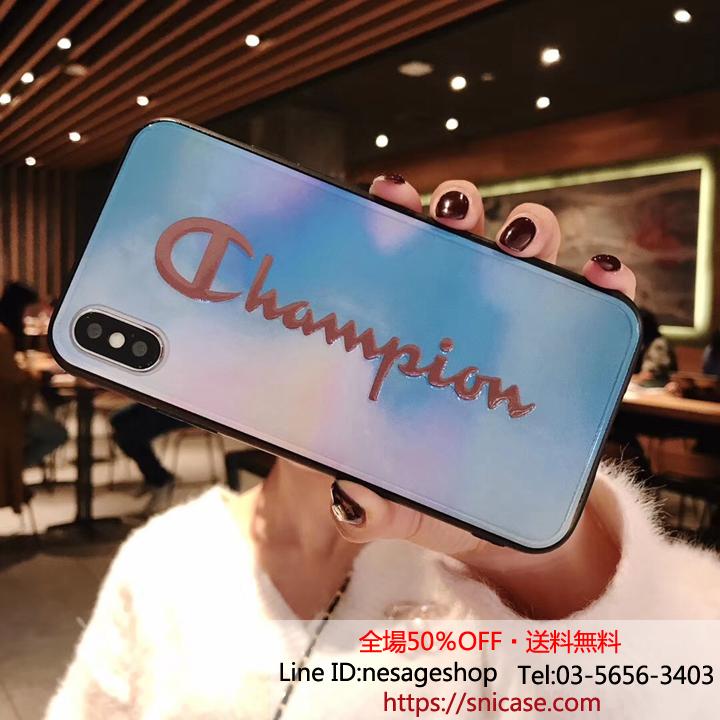 チャンピオン iphone8/8 plusかばー 人気