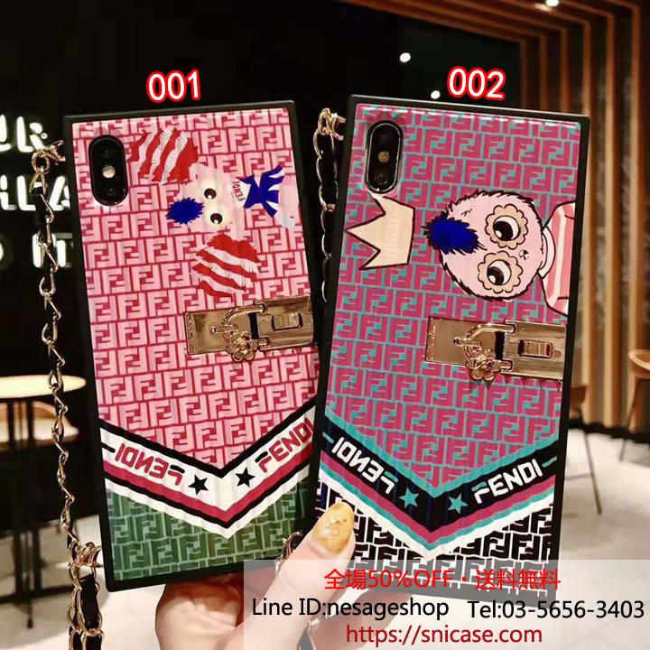 フェンディ iPHONE8 PLUS携帯ケース チェーン付き