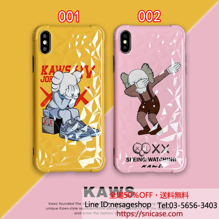 KAWS アイフォンXS マックスケース