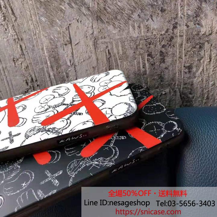 カウズ iPHONE xsmaxケース パロディ