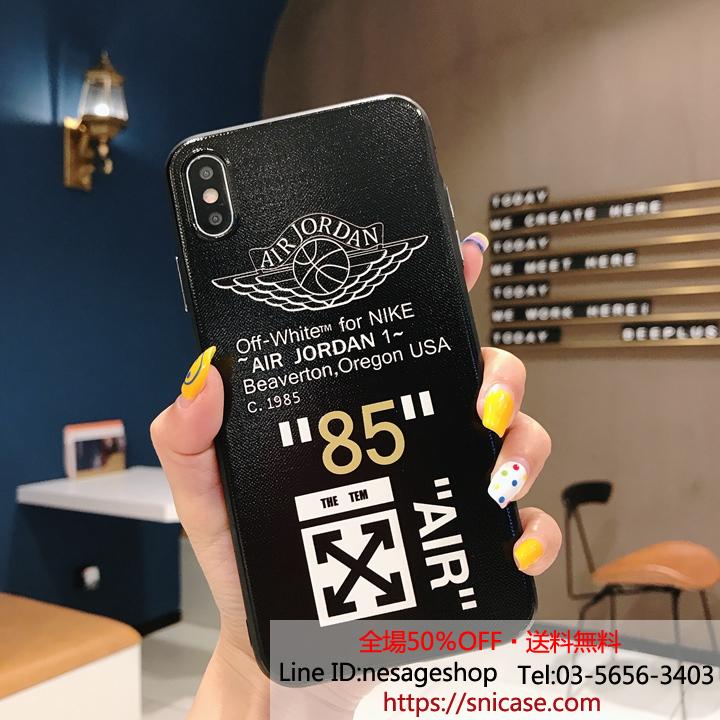 アイホン11 PRO MAXカバー ブランド柄