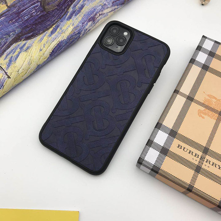 Burberry 海外 iPhone12カバー