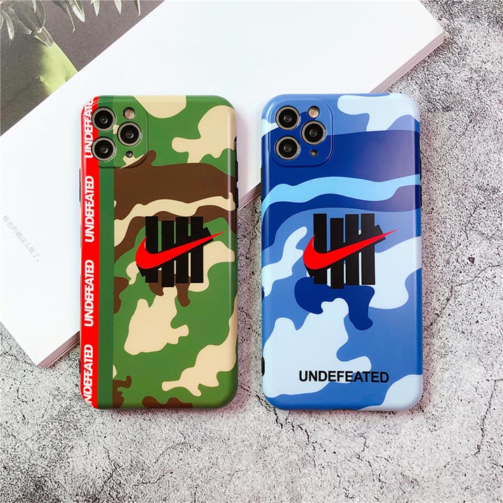 携帯ケース アイホン12Pro Undefeated 薄い