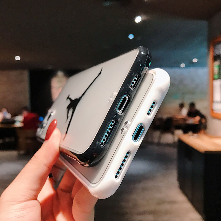 Air Jordan iPhoneXS Maxケース 新作