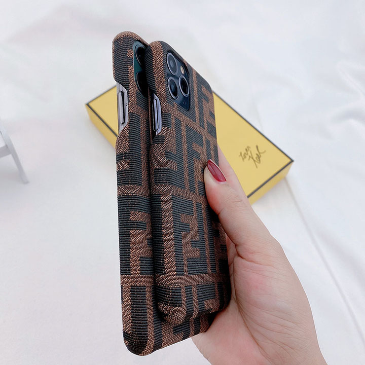 iphone11pro fendi 保護ケース
