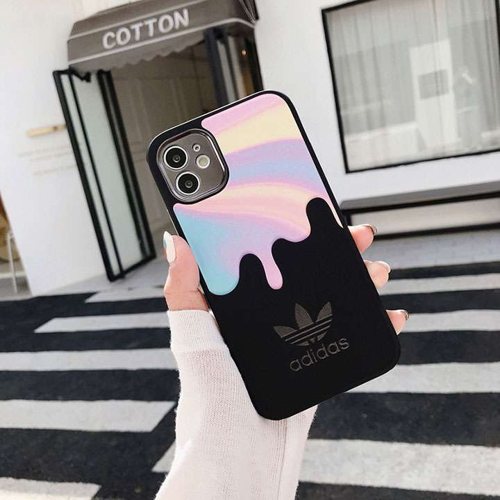 iphonexケース adidas セレブ愛用 