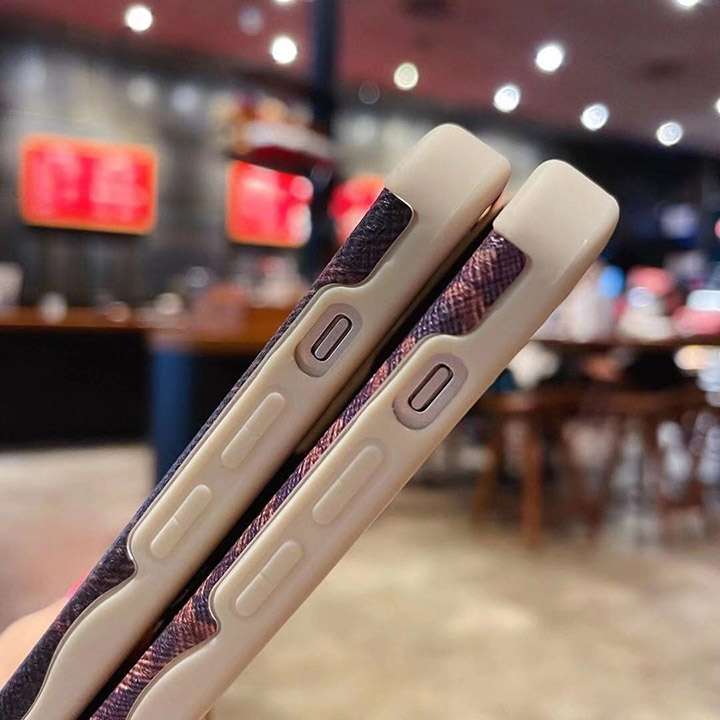 セリーヌ iphone12ケース 韓国風
