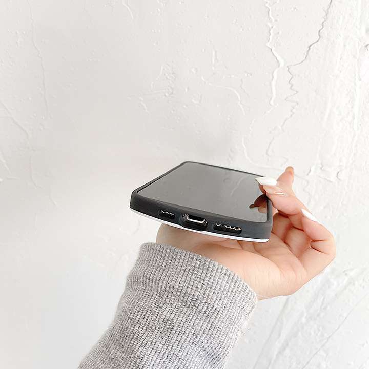 iphone12promaxカバー 男女