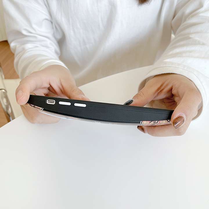 iPhone12 Proカバー 可愛い
