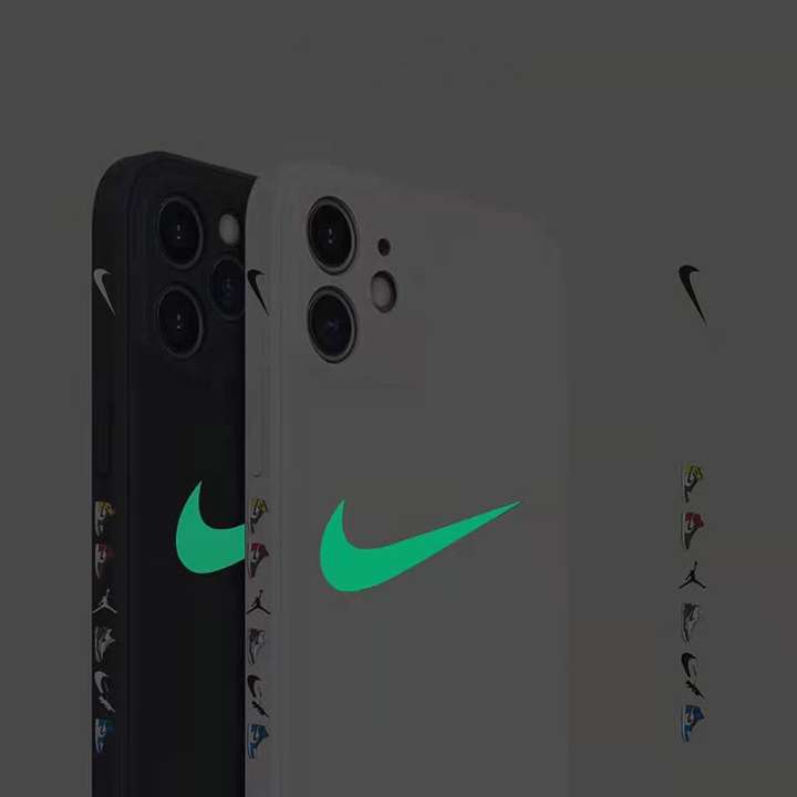 iphone12 nikeスマホカバー 本物 