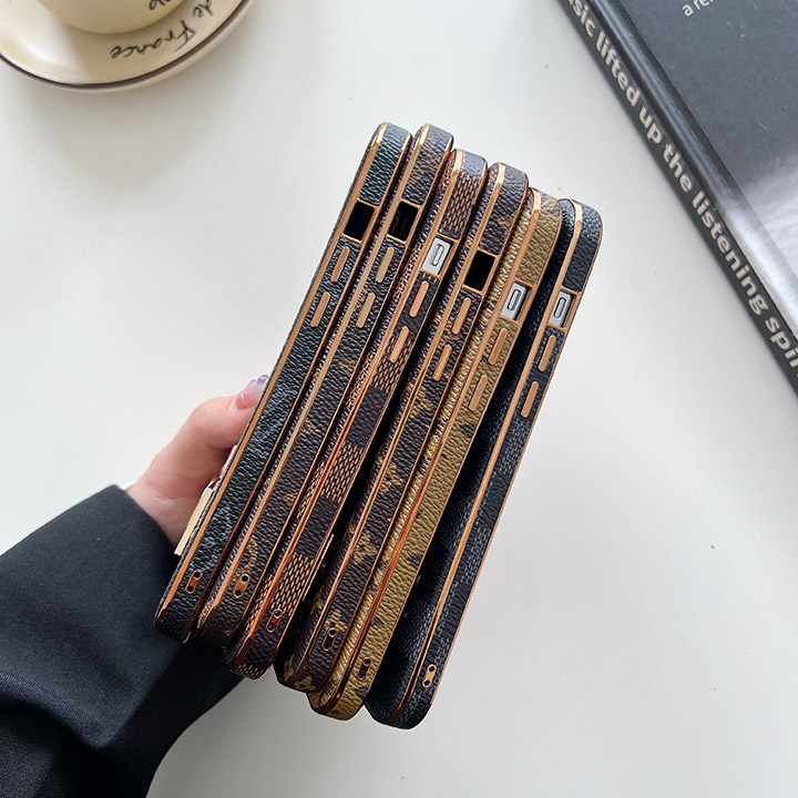 vuitton iphone15ケースシリコン