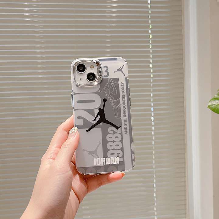 iphone15ケースブランド